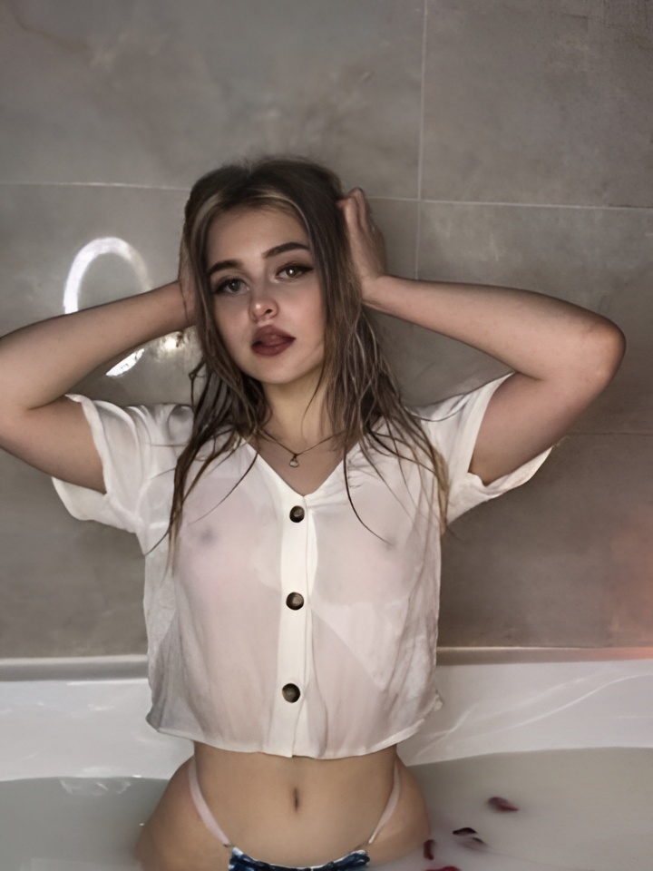 Илона привлекальеная девушка из Лабинск цена от 5000 руб