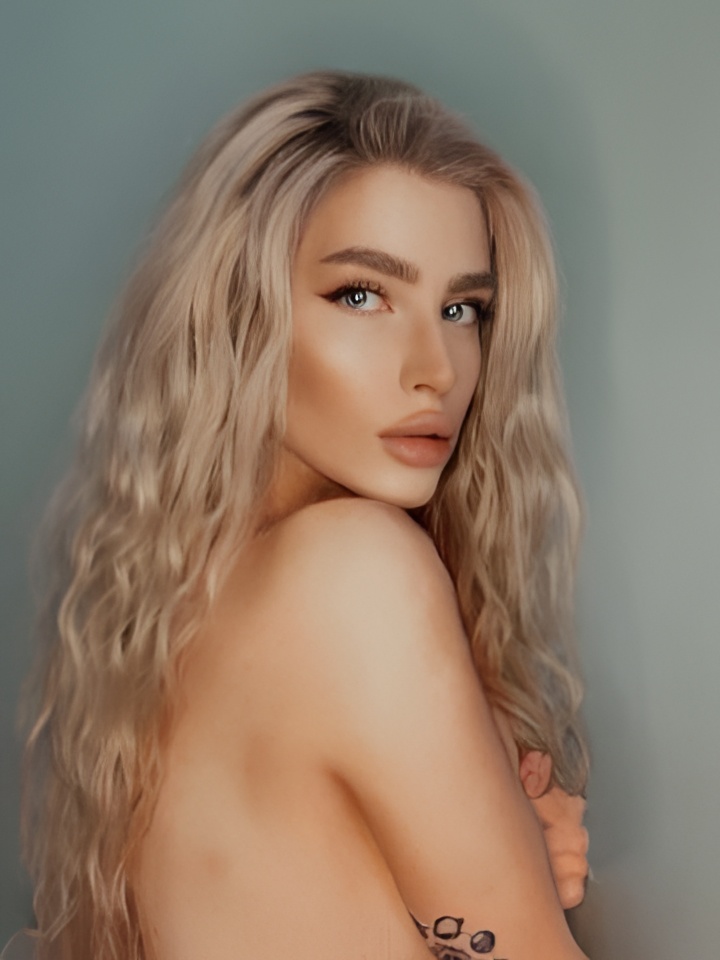 Римма привлекальеная девушка из Лабинск цена от 4000 руб