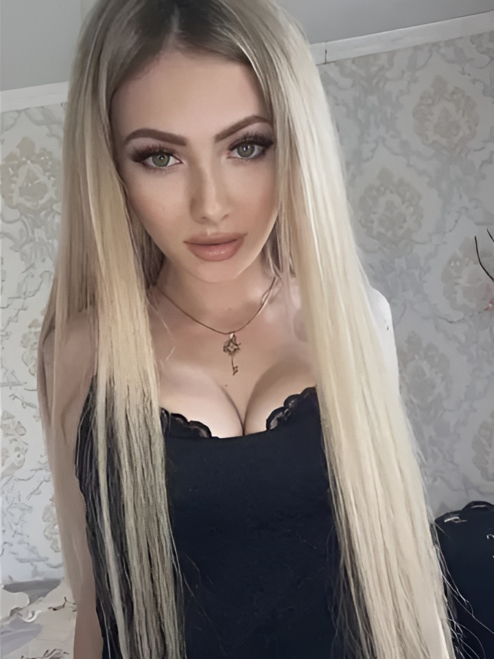 Вероника привлекальеная девушка из Лабинск цена от 4000 руб