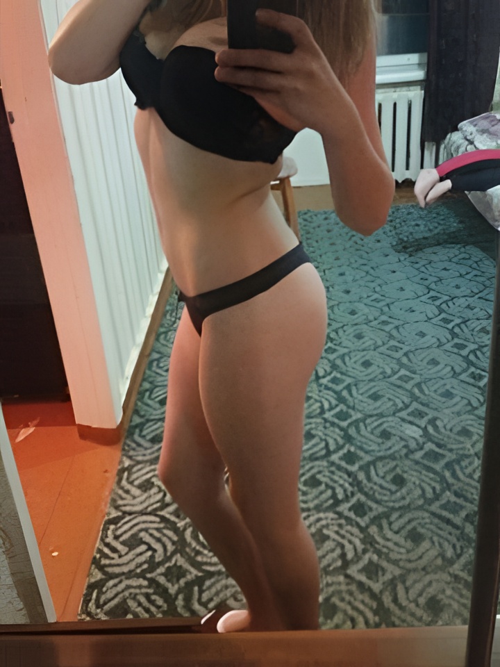 Индивидуалка Юна, доступна для личного знакомства от 2000 руб