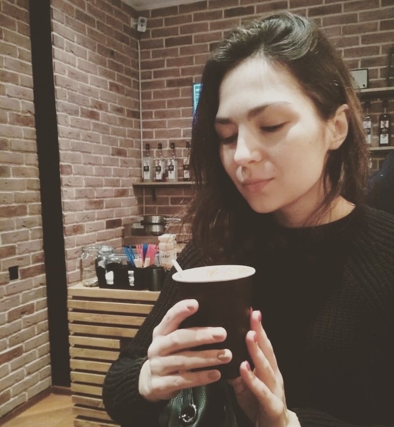 Элис привлекальеная девушка из Лабинск цена от 4000 руб