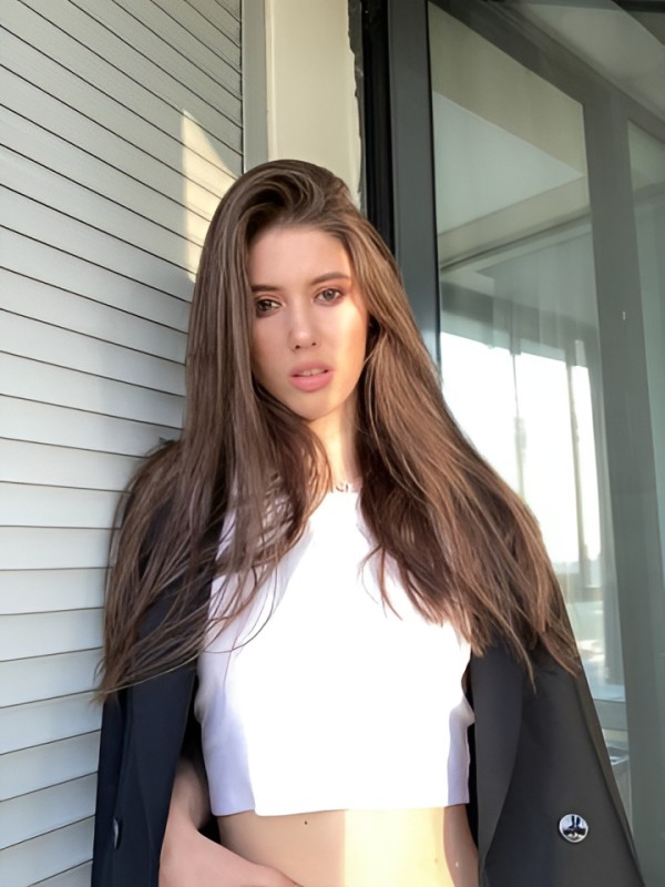 Лина привлекательная девушка из Лабинск цена от 3000 руб