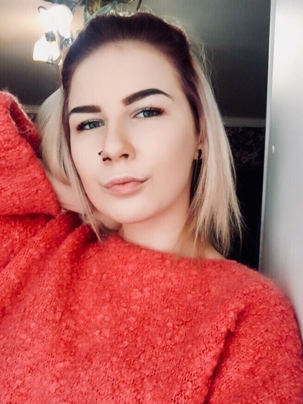 Влада привлекательная девушка из Лабинск цена от 3500 руб