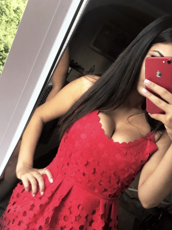 Аксинья привлекательная девушка из Лабинск цена от 3000 руб